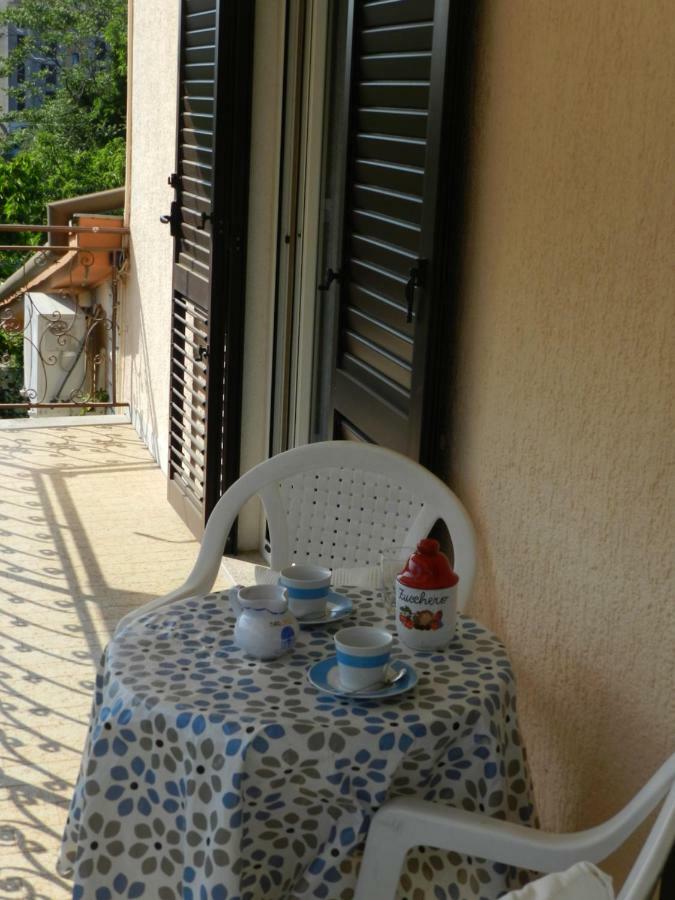 Antonio Apartment Rovigno Esterno foto