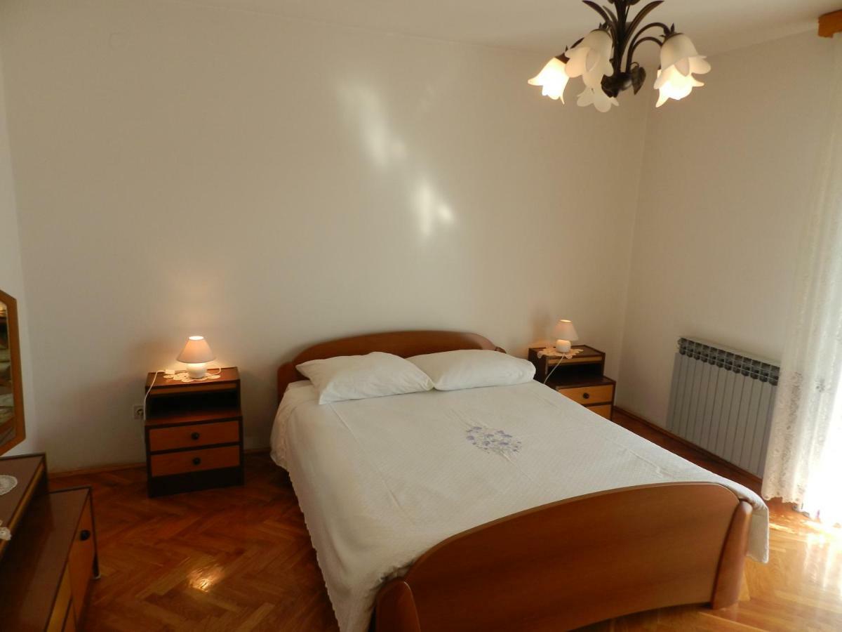 Antonio Apartment Rovigno Esterno foto