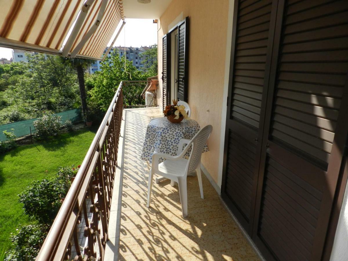 Antonio Apartment Rovigno Esterno foto