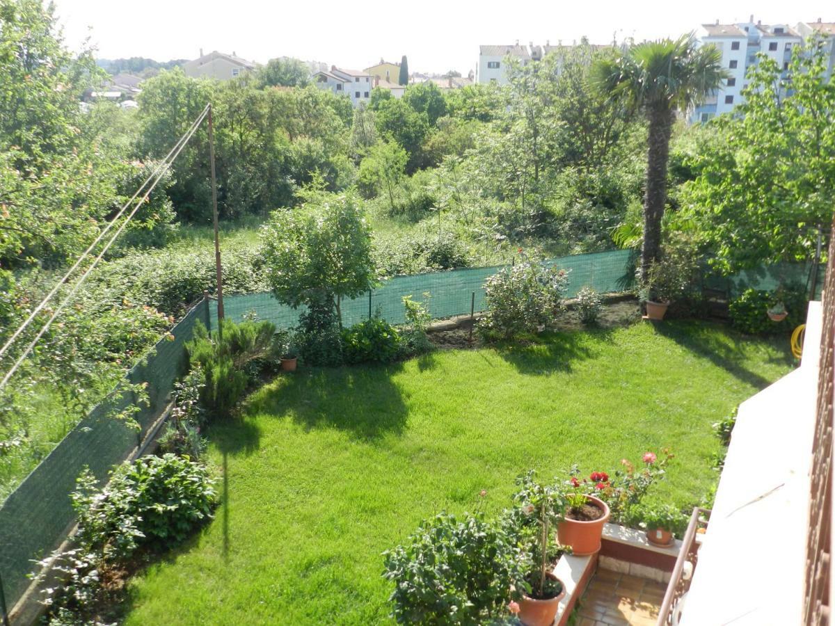 Antonio Apartment Rovigno Esterno foto