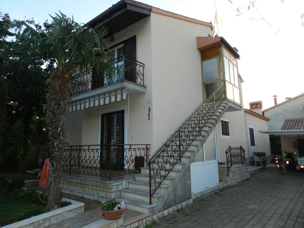 Antonio Apartment Rovigno Esterno foto
